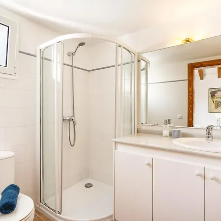 En Biniancolla Con Piscina Y Jardin Hébergement de vacances *