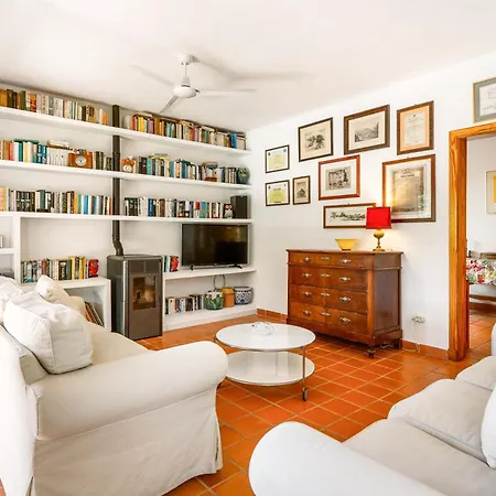 En Biniancolla Con Piscina Y Jardin *